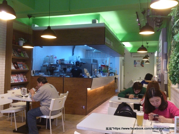 1525綠茶館(士林小東店)：＜口碑券＞【台北士林】1525綠茶館(士林小東店)－店裡的明信片可以寄給未來唷～