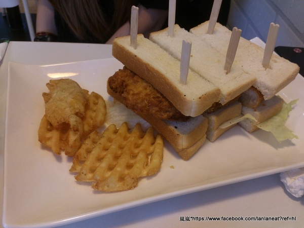 1525綠茶館(士林小東店)：＜口碑券＞【台北士林】1525綠茶館(士林小東店)－店裡的明信片可以寄給未來唷～