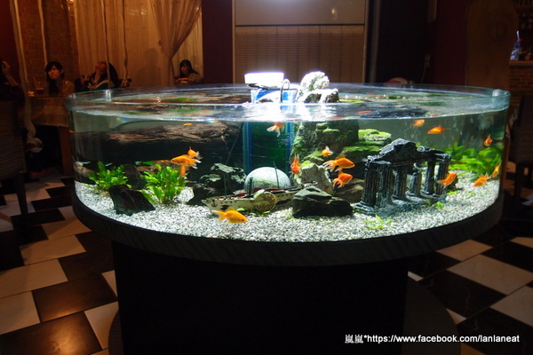 兩棵樹：【台中東海】兩棵樹－適合聚餐的簡餐形式餐廳