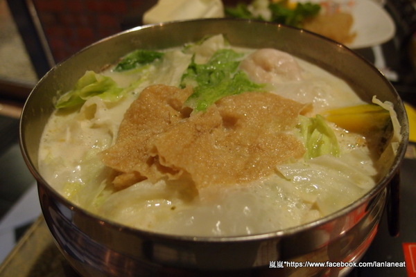 兩棵樹：【台中東海】兩棵樹－適合聚餐的簡餐形式餐廳