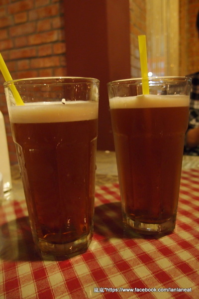 兩棵樹：【台中東海】兩棵樹－適合聚餐的簡餐形式餐廳