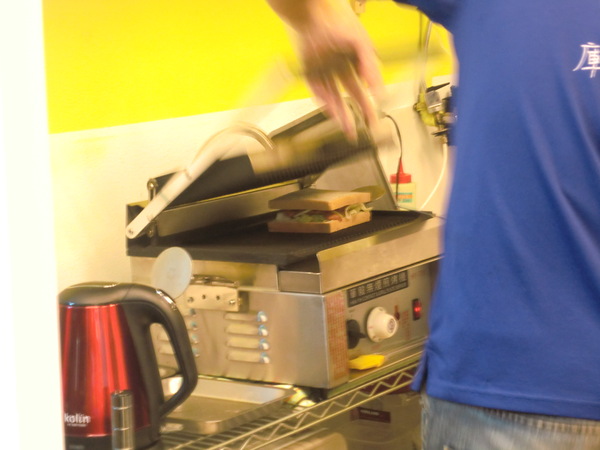 逢甲帕尼尼-澳式輕食甜點：台中逢甲美食-- 庫卡帕尼尼