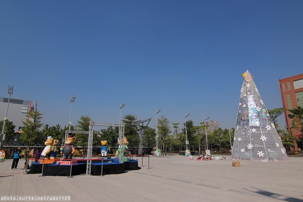 2013臺中聖誕熊厲害:2013臺中聖誕熊厲害✪點燈活動~102.12.06