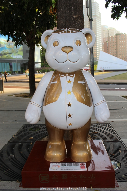 2013泰迪熊台中樂活嘉年華:2013泰迪熊台中樂活嘉年華❤花了9天才拍齊104隻『熊兒』~103.01.01更新