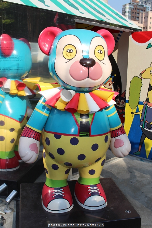 2013泰迪熊台中樂活嘉年華:2013泰迪熊台中樂活嘉年華❤花了9天才拍齊104隻『熊兒』~103.01.01更新
