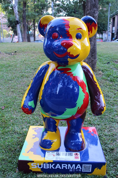 2013泰迪熊台中樂活嘉年華:2013泰迪熊台中樂活嘉年華❤花了9天才拍齊104隻『熊兒』~103.01.01更新