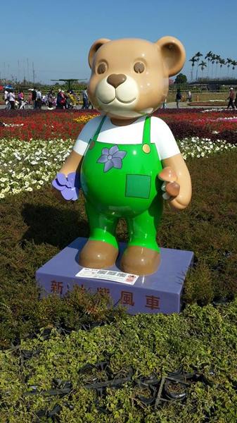 2013泰迪熊台中樂活嘉年華:2013泰迪熊台中樂活嘉年華❤花了9天才拍齊104隻『熊兒』~103.01.01更新