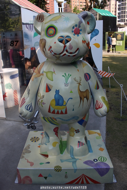 2013泰迪熊台中樂活嘉年華:2013泰迪熊台中樂活嘉年華❤花了9天才拍齊104隻『熊兒』~103.01.01更新