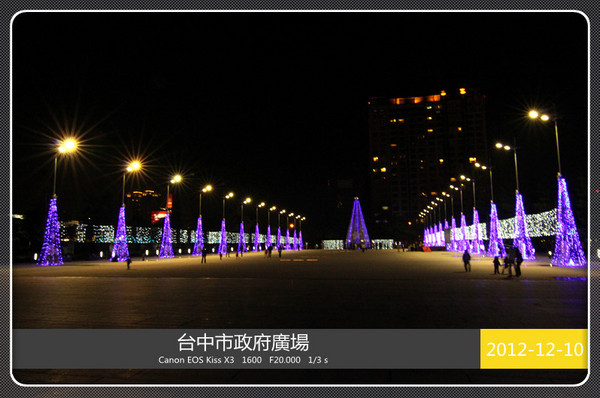 2013泰迪熊台中樂活嘉年華:2013泰迪熊台中樂活嘉年華❤花了9天才拍齊104隻『熊兒』~103.01.01更新