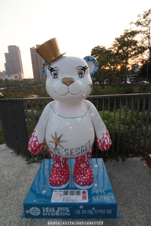 2013泰迪熊台中樂活嘉年華:2013泰迪熊台中樂活嘉年華❤花了9天才拍齊104隻『熊兒』~103.01.01更新