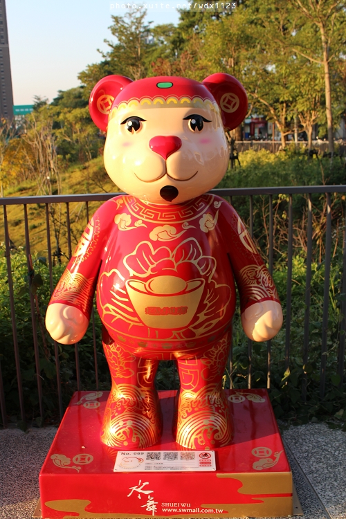 2013泰迪熊台中樂活嘉年華:2013泰迪熊台中樂活嘉年華❤花了9天才拍齊104隻『熊兒』~103.01.01更新