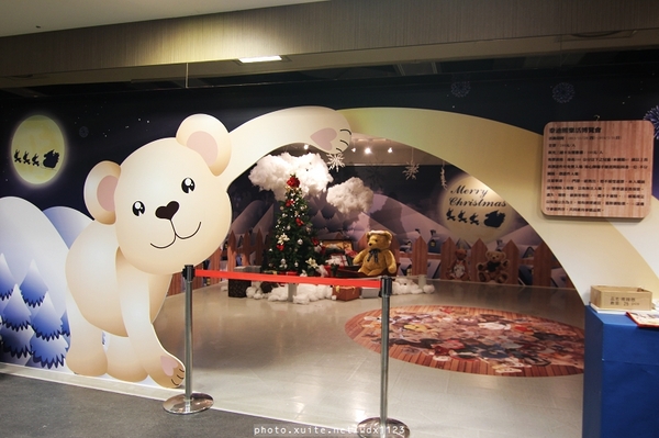 2013泰迪熊台中樂活嘉年華:2013泰迪熊台中樂活嘉年華❤花了9天才拍齊104隻『熊兒』~103.01.01更新