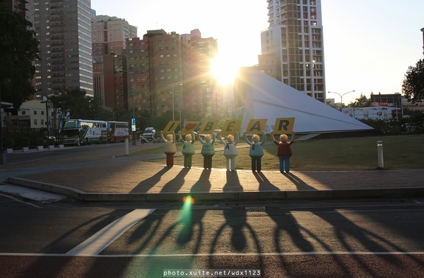 2013泰迪熊台中樂活嘉年華:2013泰迪熊台中樂活嘉年華❤花了9天才拍齊104隻『熊兒』~103.01.01更新