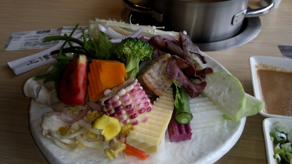 上澄鍋物：口碑22_『上澄鍋物』連台中市長胡志強都到訪的唷!