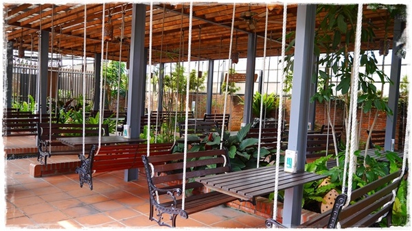 台北花卉村(Taipei Garden Mall):【台北◍•ᴗ•◍社子】賞花・台北花卉村賞紫藤花2015・3/20花況✯親子DIY景點|沉醉於紫藤花戀情