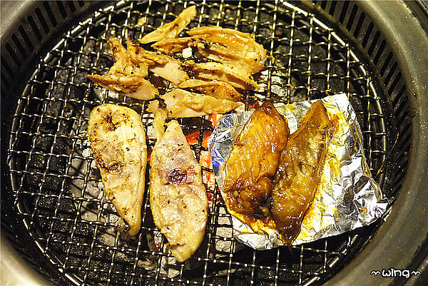 好客 酒吧燒烤(忠孝店)：［台北東區］【好客酒吧燒烤(忠孝店)】天使紅蝦、生蠔、牛小排『帝王餐888』雙人吃到飽體驗