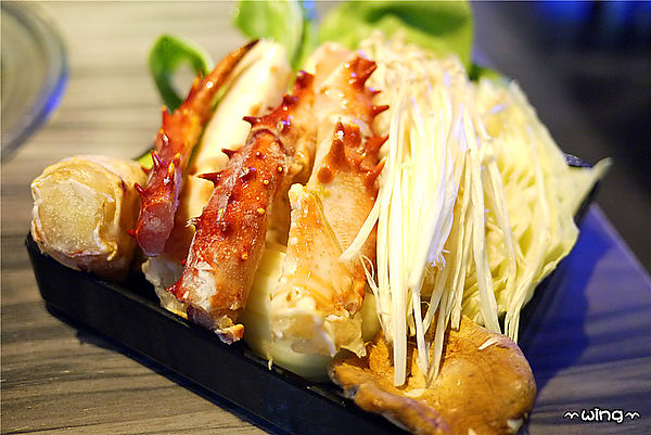 好客 酒吧燒烤(忠孝店)：［台北東區］【好客酒吧燒烤(忠孝店)】天使紅蝦、生蠔、牛小排『帝王餐888』雙人吃到飽體驗