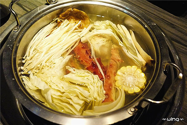 好客 酒吧燒烤(忠孝店)：［台北東區］【好客酒吧燒烤(忠孝店)】天使紅蝦、生蠔、牛小排『帝王餐888』雙人吃到飽體驗