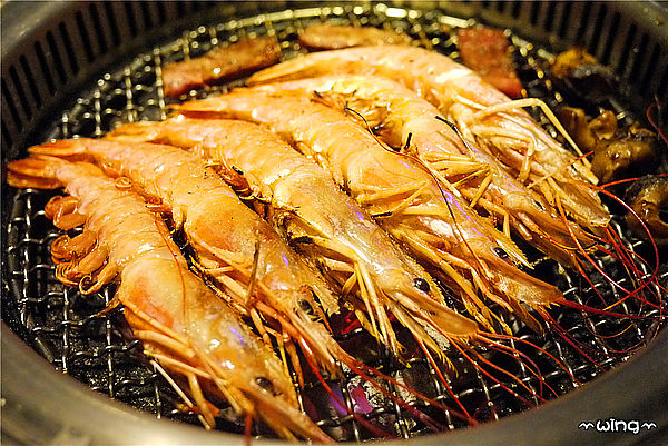 好客 酒吧燒烤(忠孝店)：［台北東區］【好客酒吧燒烤(忠孝店)】天使紅蝦、生蠔、牛小排『帝王餐888』雙人吃到飽體驗