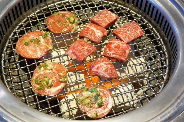 好客 酒吧燒烤(忠孝店)：【口碑券】美味及滿意度破錶的『好客-酒吧燒烤(忠孝店)』