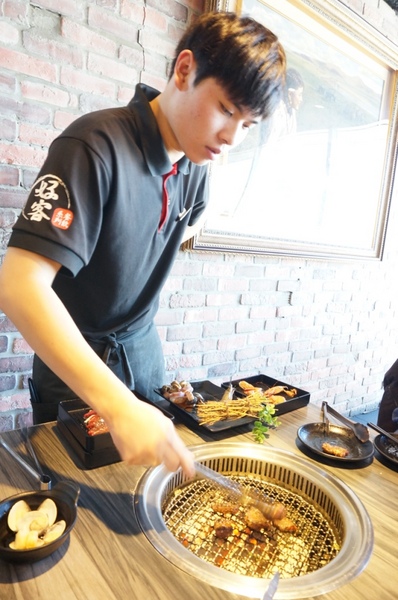 好客 酒吧燒烤(忠孝店)：【口碑券】美味及滿意度破錶的『好客-酒吧燒烤(忠孝店)』