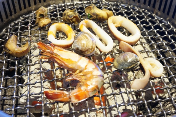 好客 酒吧燒烤(忠孝店)：【口碑券】美味及滿意度破錶的『好客-酒吧燒烤(忠孝店)』