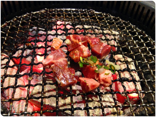 好客 酒吧燒烤(忠孝店):【♥美食】高空吃燒烤,肥美干貝帝王蟹-好客 酒吧燒烤