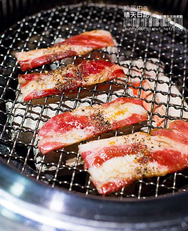 好客 酒吧燒烤(忠孝店)：【口碑券試吃】在台北的天空享受燒肉--天空酒吧好客