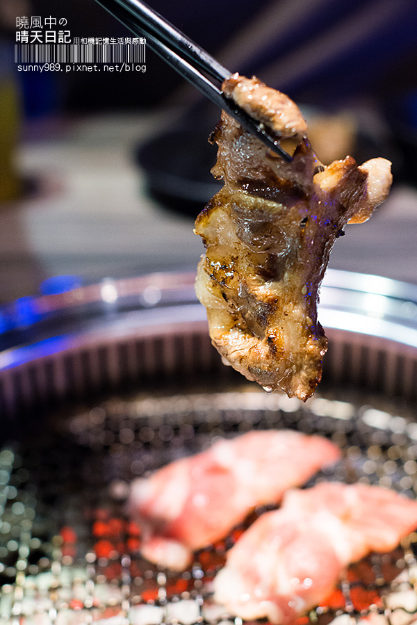 好客 酒吧燒烤(忠孝店)：【口碑券試吃】在台北的天空享受燒肉--天空酒吧好客