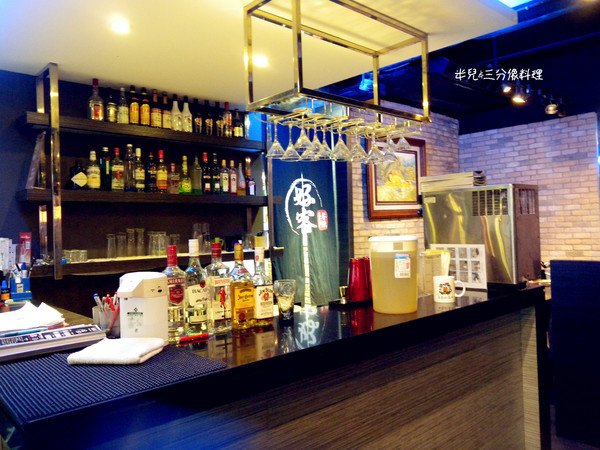 好客 酒吧燒烤(忠孝店):【台北市大安區。酒吧燒烤】近忠孝復興捷運站 好客。酒吧燒烤 東區火烤兩吃吃到飽推薦