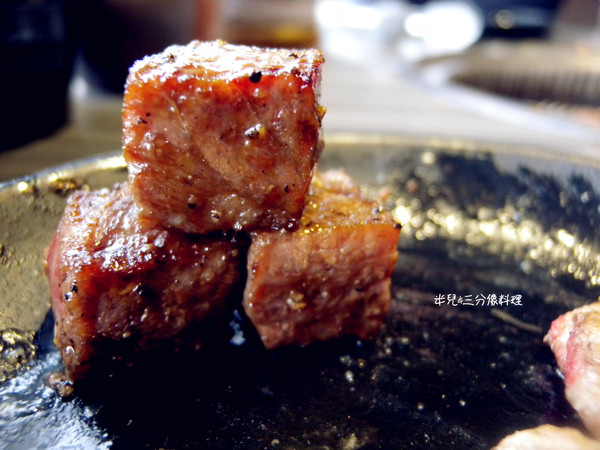 好客 酒吧燒烤(忠孝店):【台北市大安區。酒吧燒烤】近忠孝復興捷運站 好客。酒吧燒烤 東區火烤兩吃吃到飽推薦