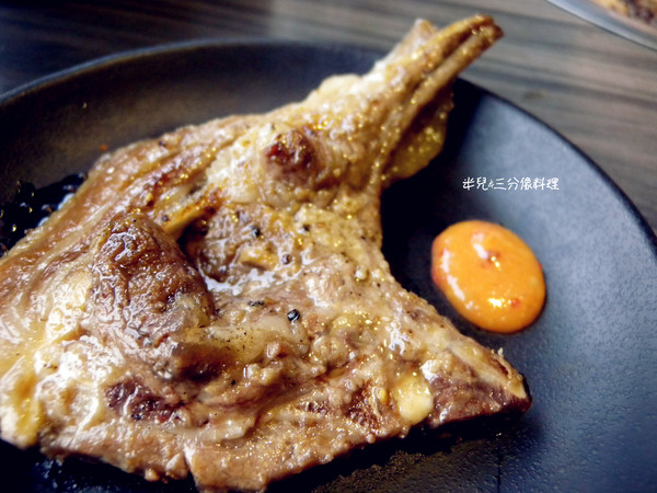 好客 酒吧燒烤(忠孝店):【台北市大安區。酒吧燒烤】近忠孝復興捷運站 好客。酒吧燒烤 東區火烤兩吃吃到飽推薦