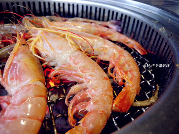 好客 酒吧燒烤(忠孝店):【台北市大安區。酒吧燒烤】近忠孝復興捷運站 好客。酒吧燒烤 東區火烤兩吃吃到飽推薦