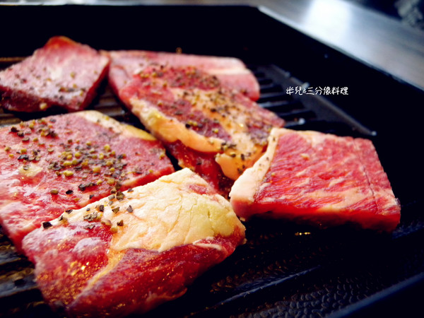 好客 酒吧燒烤(忠孝店):【台北市大安區。酒吧燒烤】近忠孝復興捷運站 好客。酒吧燒烤 東區火烤兩吃吃到飽推薦