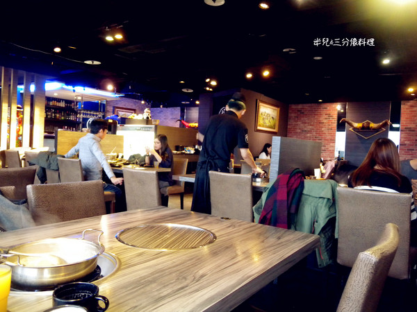 好客 酒吧燒烤(忠孝店):【台北市大安區。酒吧燒烤】近忠孝復興捷運站 好客。酒吧燒烤 東區火烤兩吃吃到飽推薦