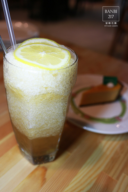 Banbi217 美食旅遊: 菠啾花園 Potager Garden 來自日本的野菜甜點專門店,內湖美食下午茶(捷運港墘站)