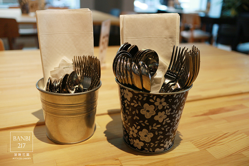 Banbi217 美食旅遊: 菠啾花園 Potager Garden 來自日本的野菜甜點專門店,內湖美食下午茶(捷運港墘站)