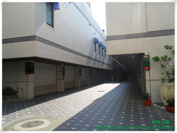 青森Dryad時尚餐館：【Go Tainan試吃邀約】蝦米？在旅館也能品嚐「秋蟹」!!!!_《青森Dryad時尚餐廳》