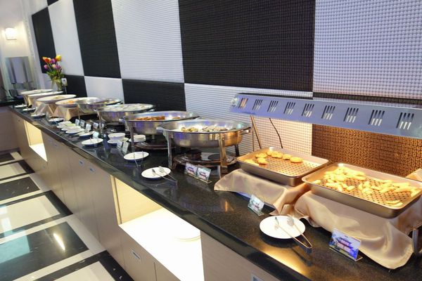 青森Dryad時尚餐廳：台南 青森Dryad時尚餐廳~自助式早餐((9月底前有買一送一活動))