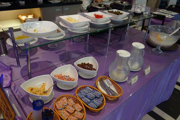 青森Dryad時尚餐廳：台南 青森Dryad時尚餐廳~自助式早餐((9月底前有買一送一活動))