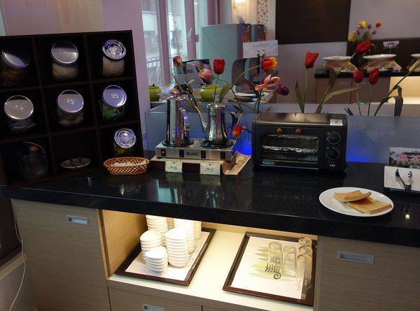 青森Dryad時尚餐廳：台南 青森Dryad時尚餐廳~自助式早餐((9月底前有買一送一活動))