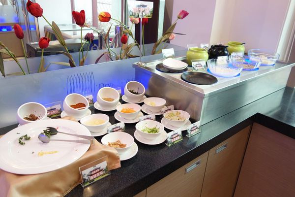 青森Dryad時尚餐廳：台南 青森Dryad時尚餐廳~自助式早餐((9月底前有買一送一活動))