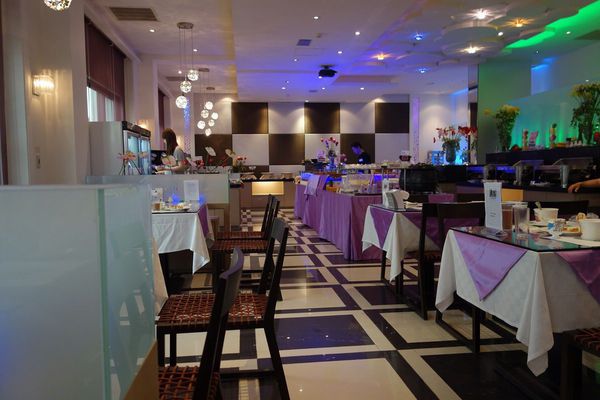 青森Dryad時尚餐廳：台南 青森Dryad時尚餐廳~自助式早餐((9月底前有買一送一活動))