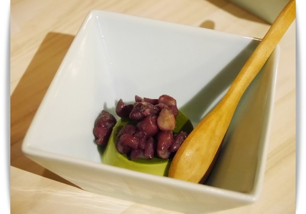 Machikaka：【中山區】Machikaka－宇治高級抹茶跑進可愛的跳舞格子裡摟！