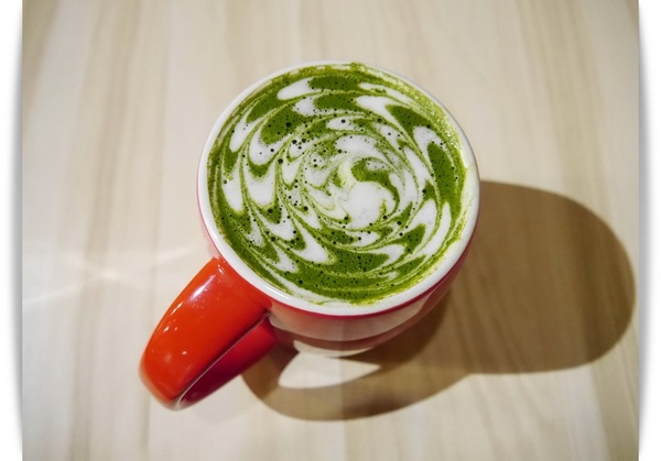 Machikaka：【中山區】Machikaka－宇治高級抹茶跑進可愛的跳舞格子裡摟！