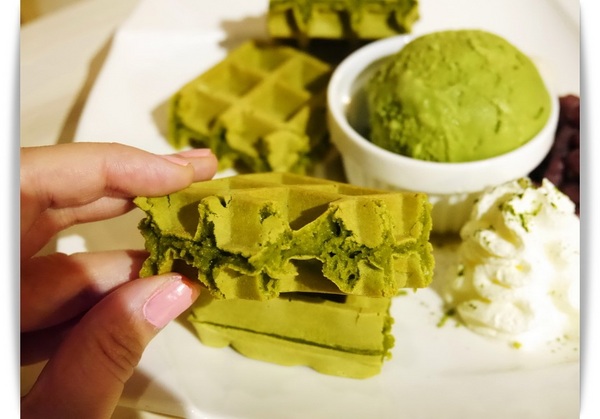 Machikaka：【中山區】Machikaka－宇治高級抹茶跑進可愛的跳舞格子裡摟！