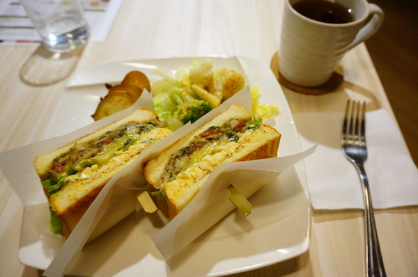 Machikaka WaCafe：【台北．捷運南京東路】Machikaka WaCafe－『全都好吃，超滿意的一家』