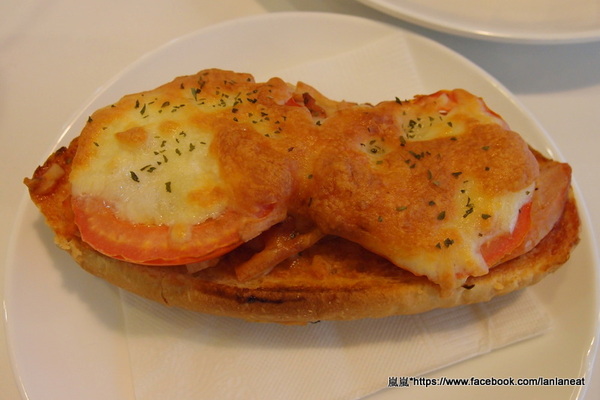 皇家盒子 ROYAL BOX:【台中西區】皇家盒子 ROYAL BOX-軟軟的香蕉巧克力鬆餅