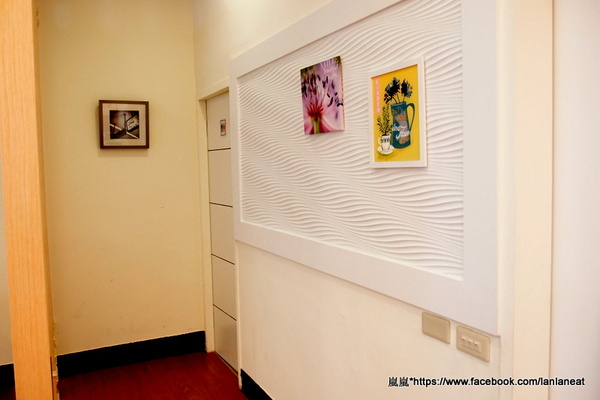 皇家盒子 ROYAL BOX:【台中西區】皇家盒子 ROYAL BOX-軟軟的香蕉巧克力鬆餅