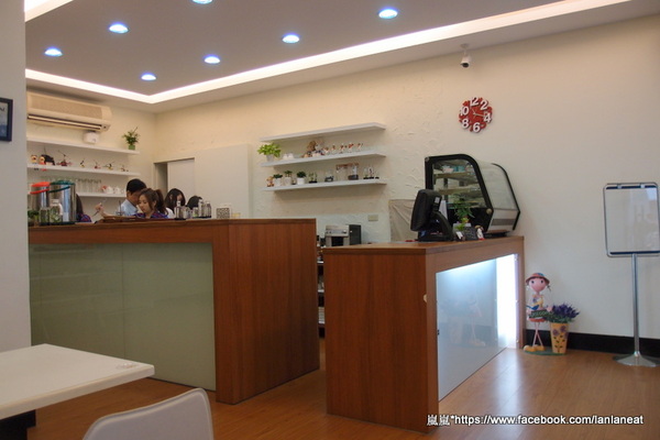 皇家盒子 ROYAL BOX:【台中西區】皇家盒子 ROYAL BOX-軟軟的香蕉巧克力鬆餅